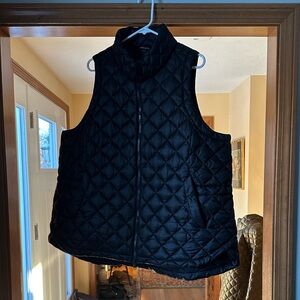 Black Quilted Athleta Vest | 2X